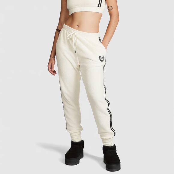 PINK by Victoria’s Secret Reverse Fleece Sweatpants in Ivory and Black, Sz L - Picture 2 of 7
